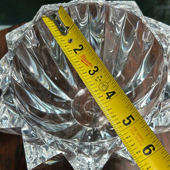 Vintage Judith Kruger Faceted Lucite Bowl – Grainware/Tiara Acrylic Centerpiece - Picture 13 of 15